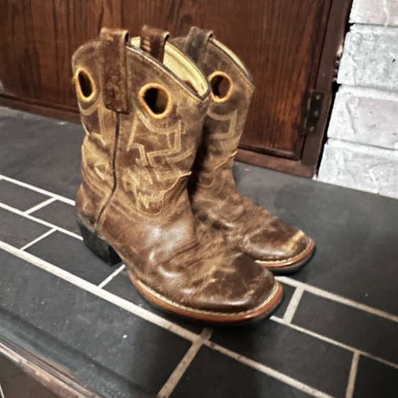 Cowboy boots - Picture 2 of 5